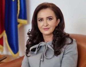 Natalia Intotero, după ce a fost aleasă vicepreşedinte al Camerei Deputaţilor: Îmi doresc să exercit acest mandat cu echilibru, dialog şi respect pentru instituţie